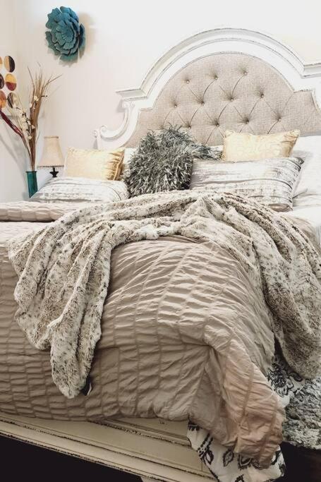 Best 5* Luxury Living Downtown Kingbed Suite Houston Buitenkant foto