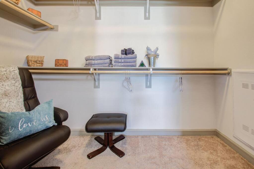 Best 5* Luxury Living Downtown Kingbed Suite Houston Buitenkant foto