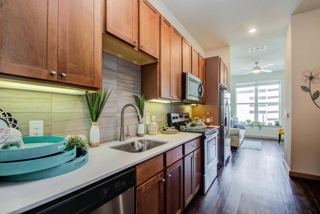 Best 5* Luxury Living Downtown Kingbed Suite Houston Buitenkant foto